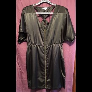 Black Front Zip Dress, L